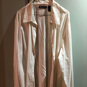 Beautiful, comfortable blouse, stylish, well-made